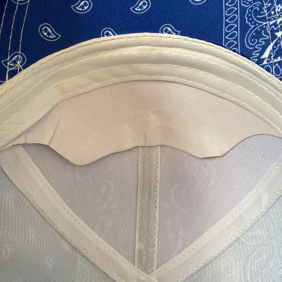 😍🆕Bandana Design Baseball Cap- Royal Blue and White: Unisex - Picture 5 of 5